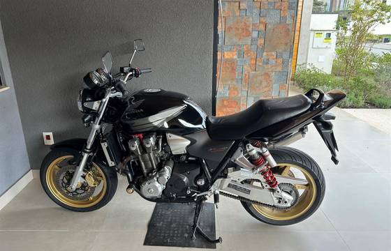 HONDA CB 1300 F SUPER FOUR 